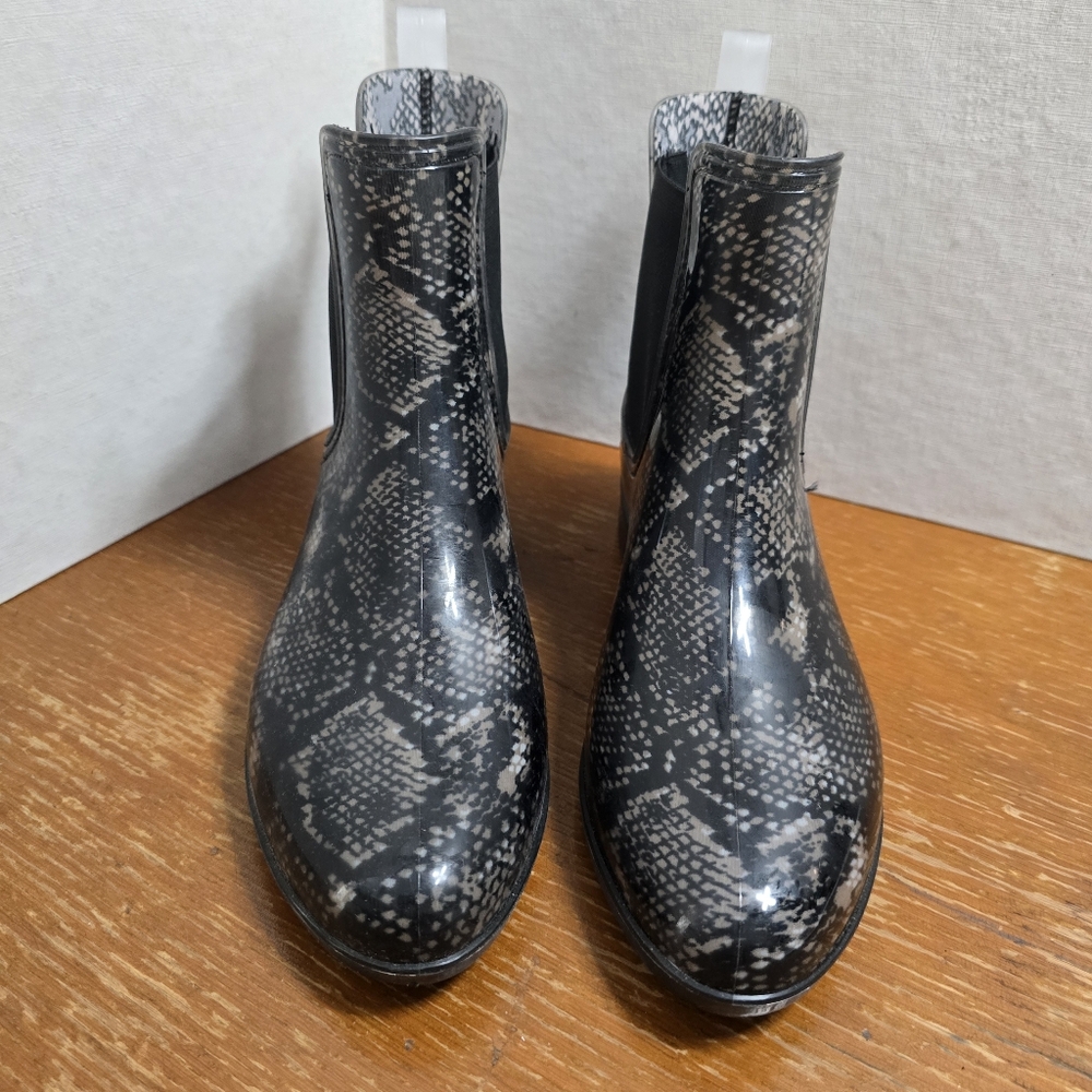 🆕 I.N.C. Raelynn rain boots Size 9